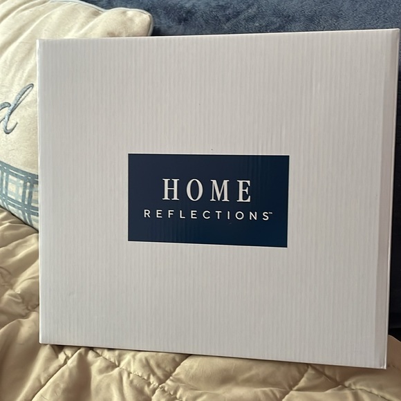 Home reflections set of candles 6 in all white - Picture 2 of 3